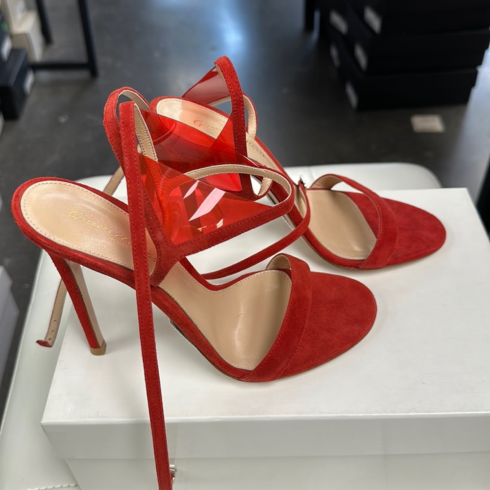 Gianvito Rossi Heels